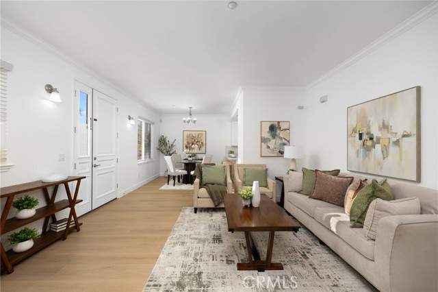 Detail Gallery Image 8 of 36 For 841 S Greenwood #D,  Montebello,  CA 90640 - 3 Beds | 3 Baths