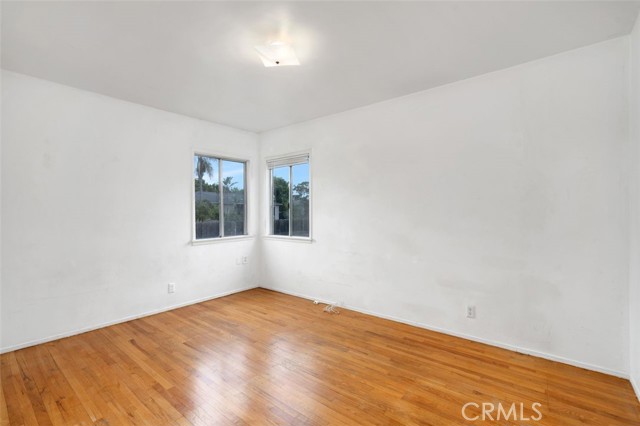 9933 Norwich Avenue, Mission Hills (San Fernando) CA: https://media.crmls.org/medias/8cdd0109-652a-434a-93bc-1a7f43d12192.jpg