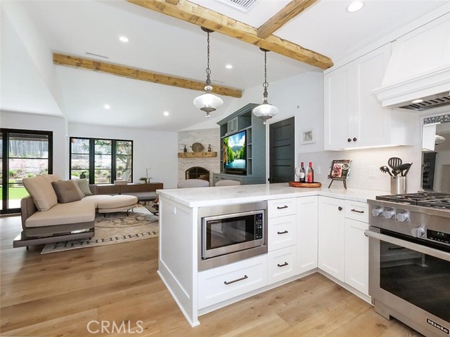 Open Kitchen to Family Room