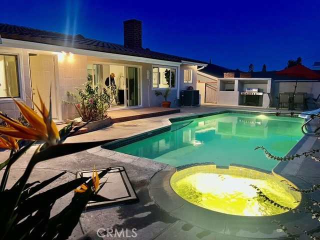 303 N Wycliff Avenue, San Pedro CA: https://media.crmls.org/medias/8cdd8b76-81cf-4d65-8946-5868c69ef18b.jpg