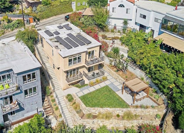 Detail Gallery Image 27 of 30 For 3822 Clayton Ave, Los Angeles,  CA 90027 - 4 Beds | 2/1 Baths