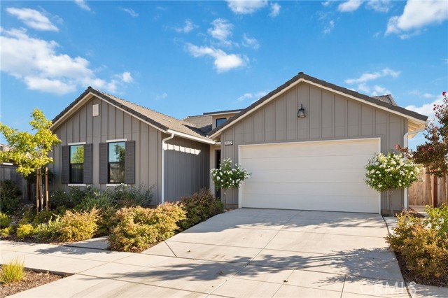 Detail Gallery Image 3 of 62 For 1022 Moonrise, Madera,  CA 93636 - 4 Beds | 2/1 Baths