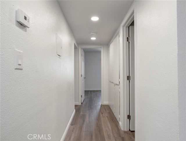 Detail Gallery Image 9 of 28 For 8801 Willis Ave #60,  Panorama City,  CA 91402 - 3 Beds | 2 Baths