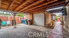 Garage door access to 2nd garage behind home