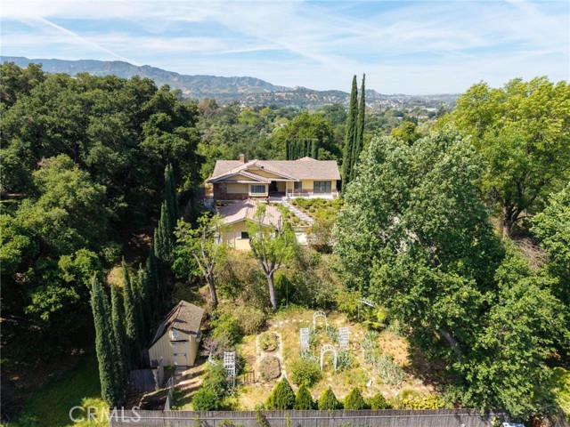 Detail Gallery Image 5 of 47 For 23428 Oakrun Ln, Newhall,  CA 91321 - 4 Beds | 3 Baths