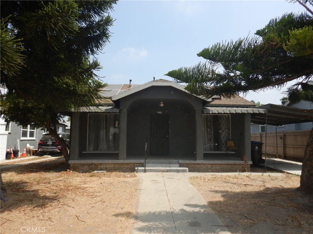 4242 Kenwood Avenue