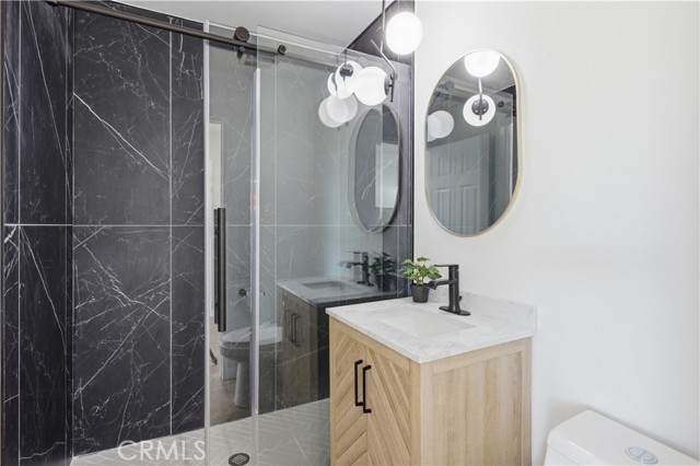 Detail Gallery Image 17 of 46 For 23762 via Porton, Mission Viejo,  CA 92691 - 6 Beds | 3 Baths