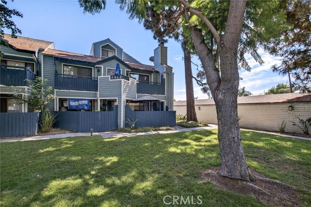Detail Gallery Image 3 of 33 For 7306 Quill Dr #172,  Downey,  CA 90242 - 2 Beds | 2 Baths