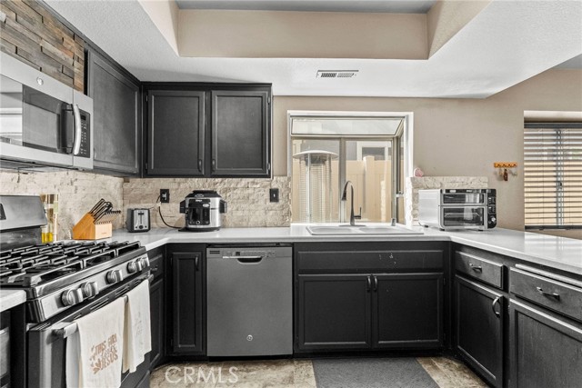 Detail Gallery Image 22 of 52 For 24510 Camino Mirabella, Murrieta,  CA 92562 - 3 Beds | 2/1 Baths