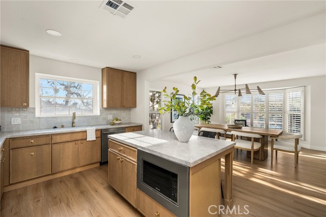 Detail Gallery Image 14 of 35 For 3803 Monteith Dr, View Park,  CA 90043 - 5 Beds | 4 Baths