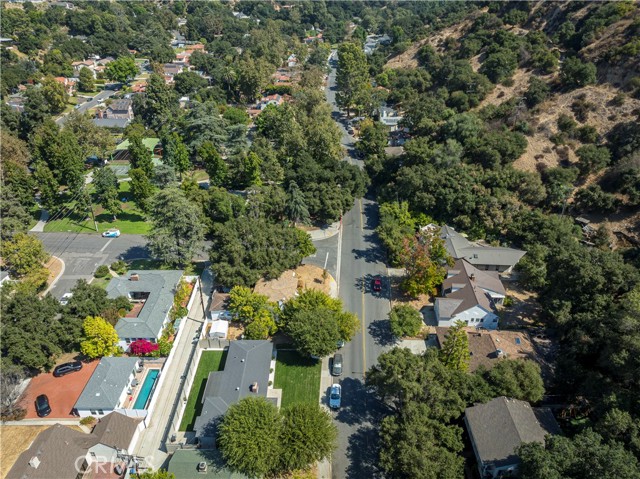 Detail Gallery Image 47 of 53 For 2516 E Glenoaks Bld, Glendale,  CA 91206 - 3 Beds | 2 Baths