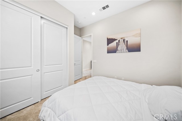 151 Fremont, Lake Forest CA: https://media.crmls.org/medias/8ce249d9-23e2-4ebd-926a-ab352f38cc48.jpg