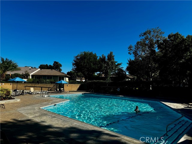 Detail Gallery Image 5 of 19 For 17271 S Chestnut, Irvine,  CA 92612 - 2 Beds | 2 Baths