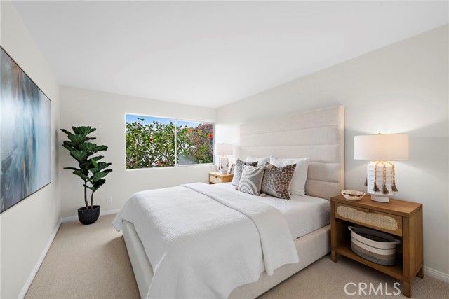 Detail Gallery Image 33 of 61 For 2519 Harbor View Dr, Corona Del Mar,  CA 92625 - 4 Beds | 2/1 Baths
