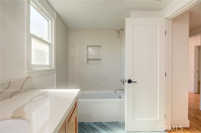 419 Avenue F, Redondo Beach, California 90277, 3 Bedrooms Bedrooms, ,1 BathroomBathrooms,Residential,Sold,Avenue F,SB22047389