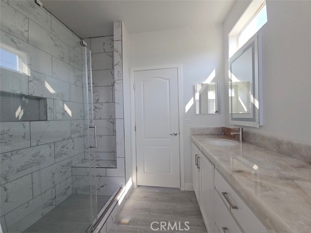 21500 Lassen, Chatsworth CA: https://media.crmls.org/medias/8ce49d85-c5ef-4ea7-9d28-6b033d7c5279.jpg