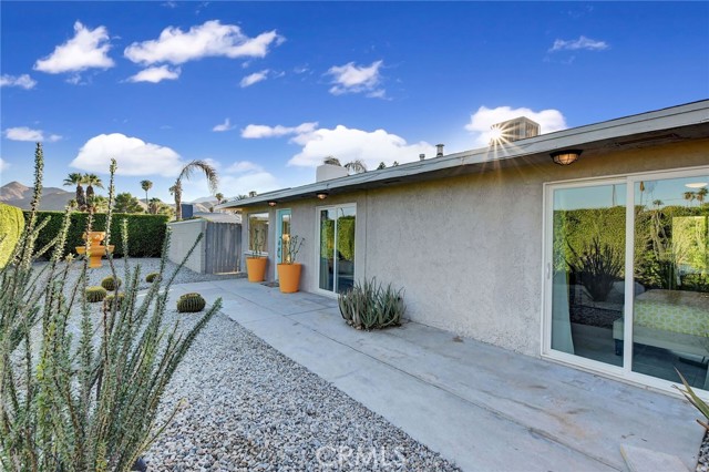 Detail Gallery Image 23 of 59 For 657 S Mountain View Dr, Palm Springs,  CA 92264 - 5 Beds | 5 Baths