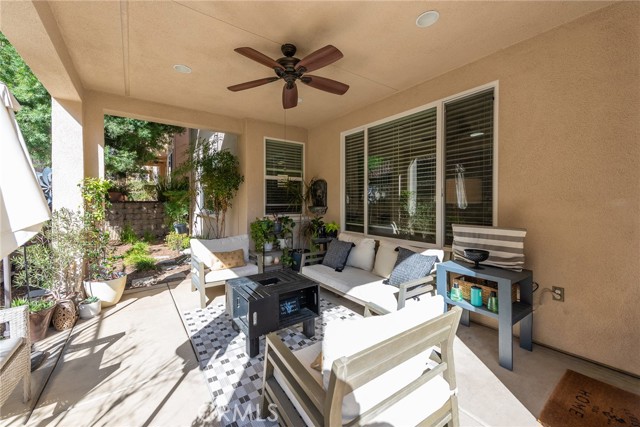 Detail Gallery Image 4 of 36 For 23811 Cahuilla Ct, Corona,  CA 92883 - 2 Beds | 2 Baths