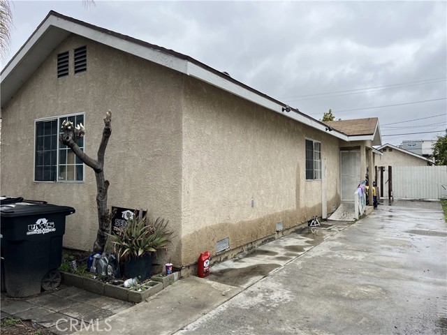 9820 Virginia Avenue, South Gate, CA, 90280 9820 Virginia Avenue, South Gate, CA, 90280