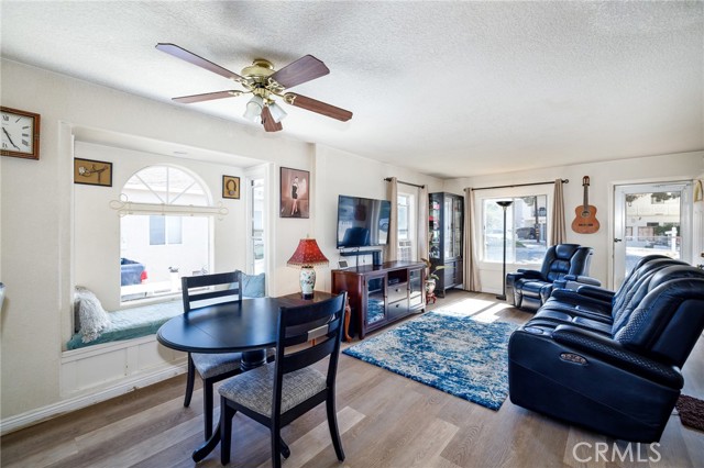 18218 Mansel Avenue, Redondo Beach, California 90278, 2 Bedrooms Bedrooms, ,2 BathroomsBathrooms,Residential,Sold,Mansel,SB22129835