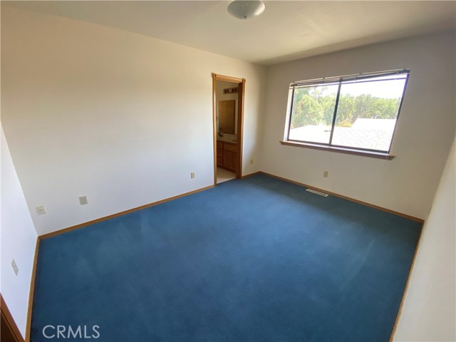 19232 N Shore Court, Hidden Valley Lake CA: https://media.crmls.org/medias/8ce79511-a52c-4388-b6c3-560ea5aa8250.jpg