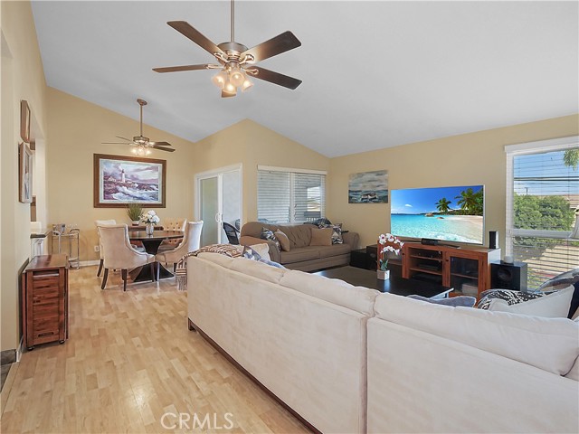 607 Prospect Avenue, Redondo Beach, California 90277, 3 Bedrooms Bedrooms, ,2 BathroomsBathrooms,Residential,Sold,Prospect,SB21231300