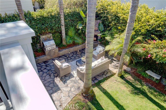 2905 Poinsettia Avenue, Manhattan Beach, California 90266, 5 Bedrooms Bedrooms, ,4 BathroomsBathrooms,Residential,Sold,Poinsettia,SB22039564