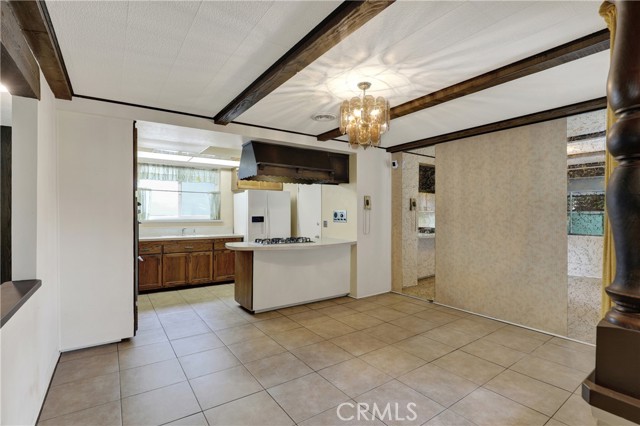 Detail Gallery Image 11 of 32 For 2218 Lewis St, Santa Ana,  CA 92706 - 3 Beds | 2 Baths