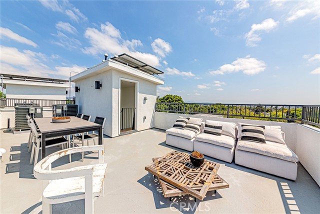 3803 BERRYMAN, Los Angeles CA: https://media.crmls.org/medias/8ce93425-93b3-4808-80e7-c6dda549e8e8.jpg