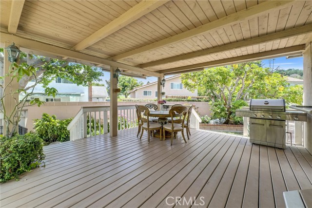 1329 Holly Leaf Way, Diamond Bar CA: https://media.crmls.org/medias/8ce93c8c-436d-4ce4-adf5-ba7e049caa72.jpg