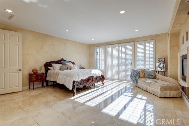 33 Sage Lane, Bell Canyon CA: https://media.crmls.org/medias/8ce9432e-1427-4926-94b5-c19330e675a2.jpg