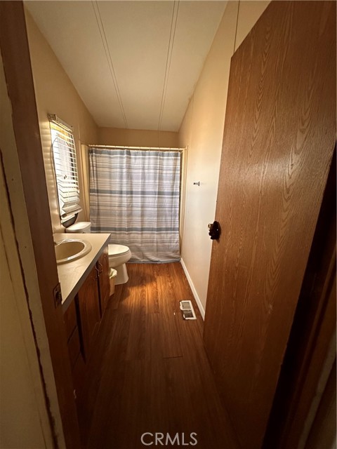 530 W Devonshire Avenue, Hemet CA: https://media.crmls.org/medias/8ce956fc-9094-4cea-b63b-e9e37e18bce6.jpg