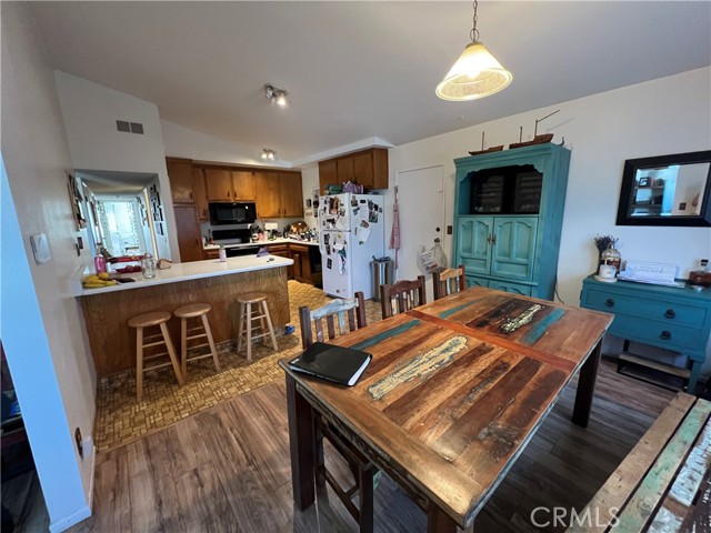 Detail Gallery Image 7 of 19 For 1545 Descanso St, San Luis Obispo,  CA 93405 - 4 Beds | 2 Baths