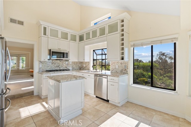 Detail Gallery Image 15 of 64 For 2880 Calle Guadalajara, San Clemente,  CA 92673 - 4 Beds | 2/1 Baths