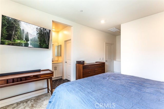 3580 E Peckham Paseo, Ontario CA: https://media.crmls.org/medias/8cea1908-ad86-452d-9bda-d852e9fa2b58.jpg
