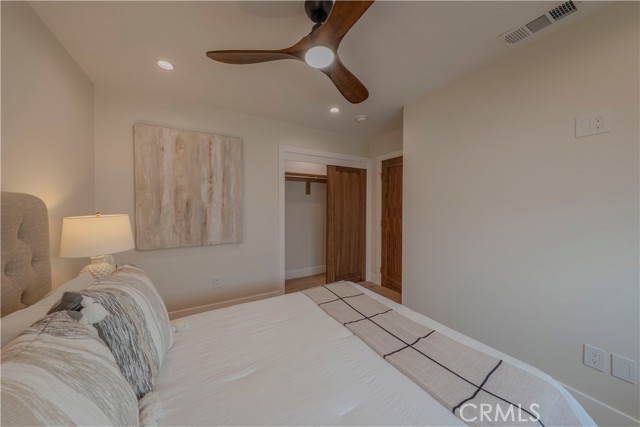 9141 Aloha Drive, Huntington Beach CA: https://media.crmls.org/medias/8cea1a31-bccc-47a9-916f-3fb3bc5ba27d.jpg