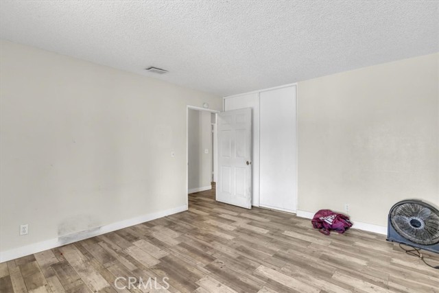 Detail Gallery Image 16 of 20 For 13806 Red Hill, Victorville,  CA 92395 - 4 Beds | 2 Baths