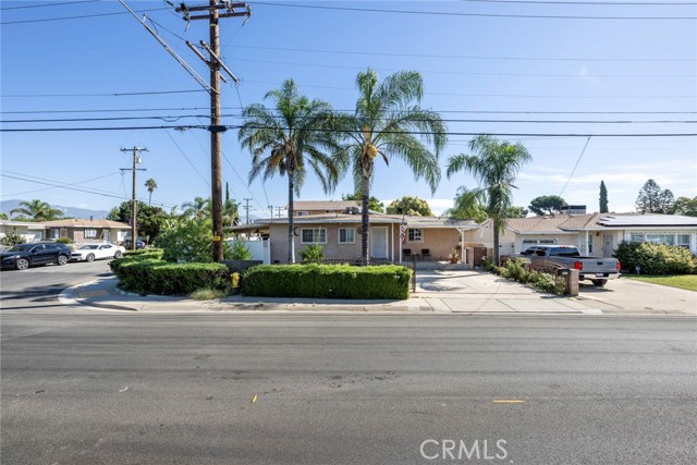 MLS# DW23194271