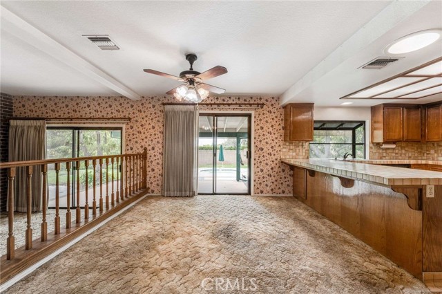 605 N Live Oak, Glendora CA: https://media.crmls.org/medias/8ceafcc9-7885-4407-a5de-4c58b0c44fa3.jpg