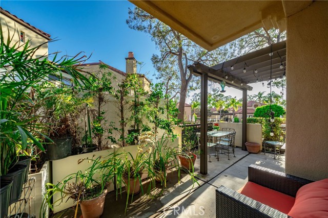 Detail Gallery Image 40 of 49 For 903 Muirfield Dr, Newport Beach,  CA 92660 - 2 Beds | 2/1 Baths