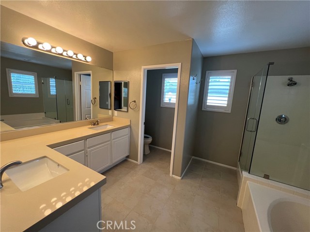 2 Nantucket Lane, Aliso Viejo CA: https://media.crmls.org/medias/8ceb75bf-d878-489f-a682-e008a166e530.jpg