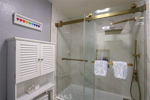 Detail Gallery Image 7 of 44 For 1712 Crystal Canyon, Azusa,  CA 91702 - 2 Beds | 1/1 Baths