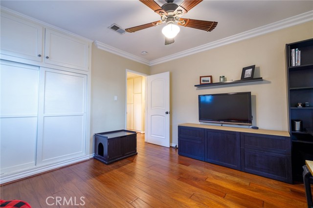 Detail Gallery Image 19 of 27 For 17726 Martha St, Encino,  CA 91316 - 3 Beds | 2 Baths