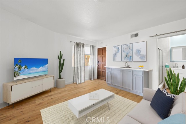 Detail Gallery Image 34 of 43 For 421 Loma Terrace, Laguna Beach,  CA 92651 - 3 Beds | 2/1 Baths