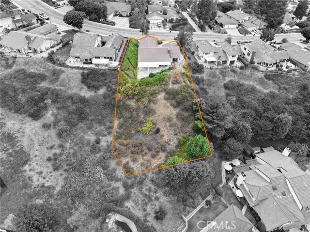 614 S Pathfinder Trail, Anaheim Hills CA: https://media.crmls.org/medias/8ced4f17-dc5c-4de9-9438-da12bb487987.jpg
