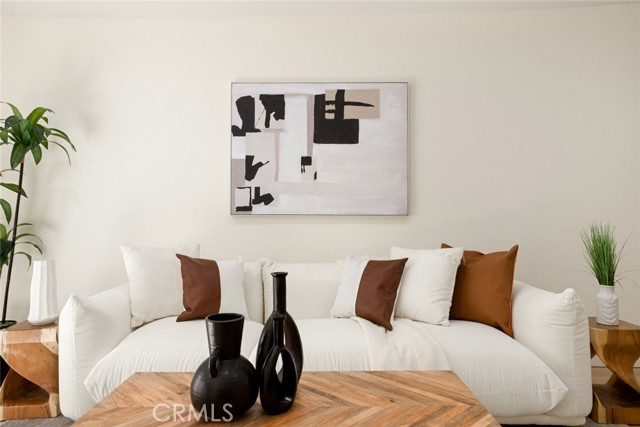 Detail Gallery Image 10 of 24 For 14803 Vanowen St #9,  Van Nuys,  CA 91405 - 2 Beds | 2 Baths