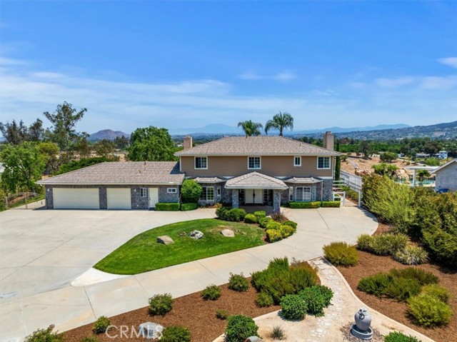 40624 Calle Cancion, Temecula CA: https://media.crmls.org/medias/8cef6d37-8d62-40fa-a75e-b22b1ff489ee.jpg
