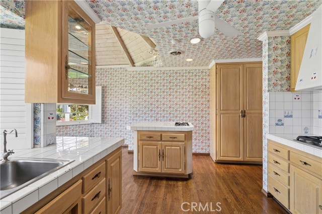 Detail Gallery Image 5 of 15 For 2401 Sierra Vista, Newport Beach,  CA 92660 - 3 Beds | 2 Baths