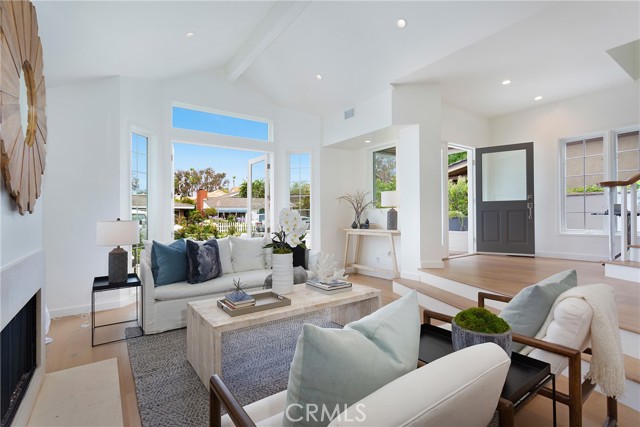 Detail Gallery Image 9 of 47 For 608 Acacia Ave, Corona Del Mar,  CA 92625 - 3 Beds | 3 Baths