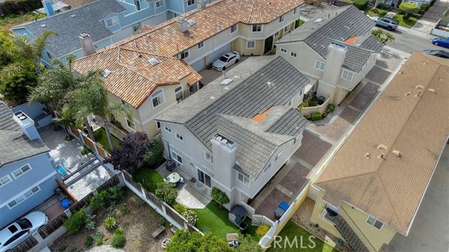 1817 Clark Lane, Redondo Beach CA: https://media.crmls.org/medias/8cf05d83-b87e-4845-ad3e-f24e4209e61f.jpg